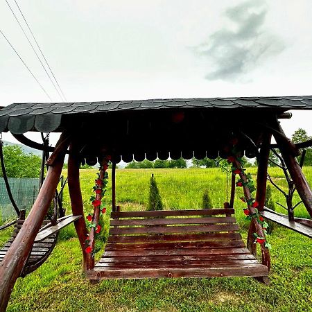 A-Frame Bucovina- Paradis Bucovinean Capu Cîmpului Eksteriør bilde