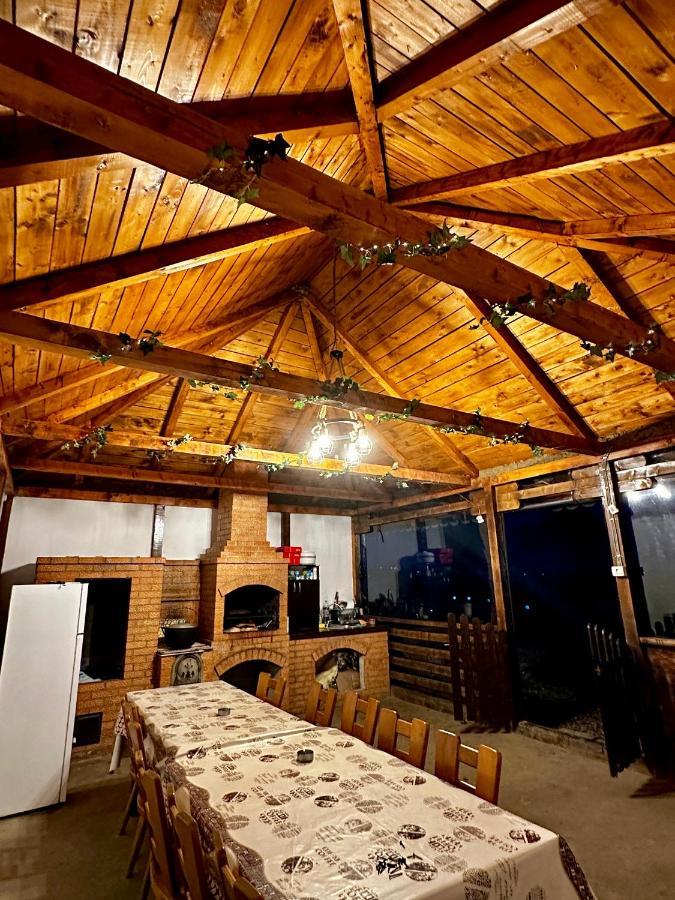 A-Frame Bucovina- Paradis Bucovinean Capu Cîmpului Eksteriør bilde
